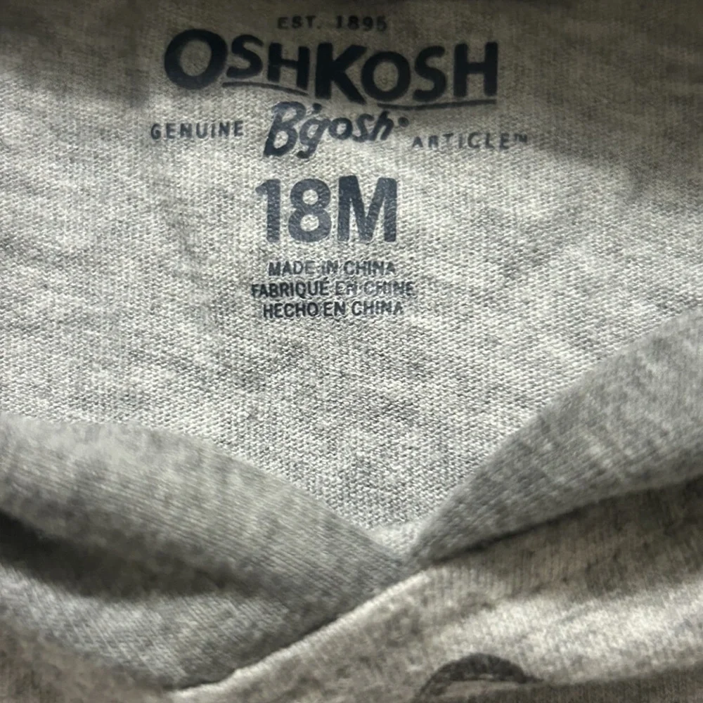 🌼 Oshkosh hooded Tee 💥